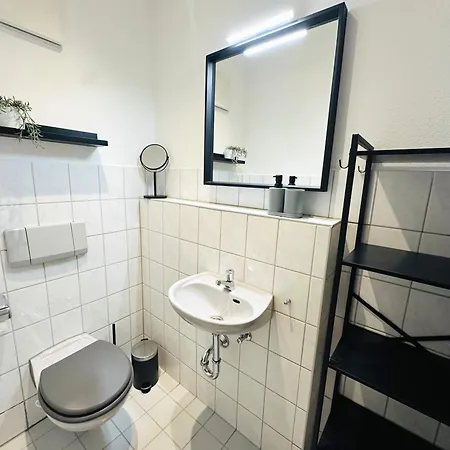 Apartament Familiennest - Grosszuegige Familienwohnung Mit Balkon Zwenkau