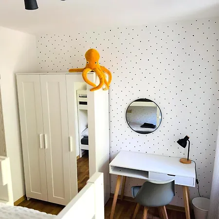 Familiennest - Grosszuegige Familienwohnung Mit Balkon