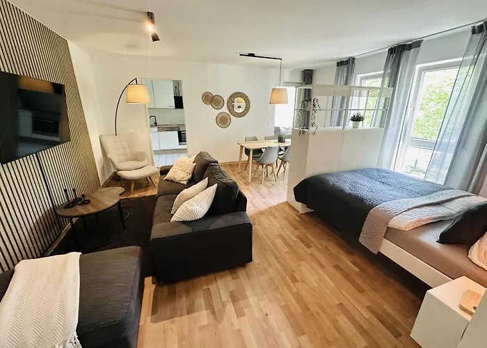 Familiennest - Grosszuegige Familienwohnung Mit Balkon *