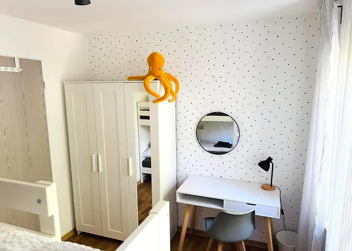 Familiennest - Grosszuegige Familienwohnung Mit Balkon